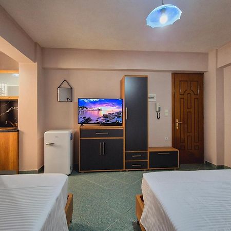 Barca Rooms Sarandë Exteriör bild