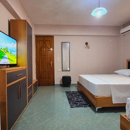 Barca Rooms Sarandë Exteriör bild