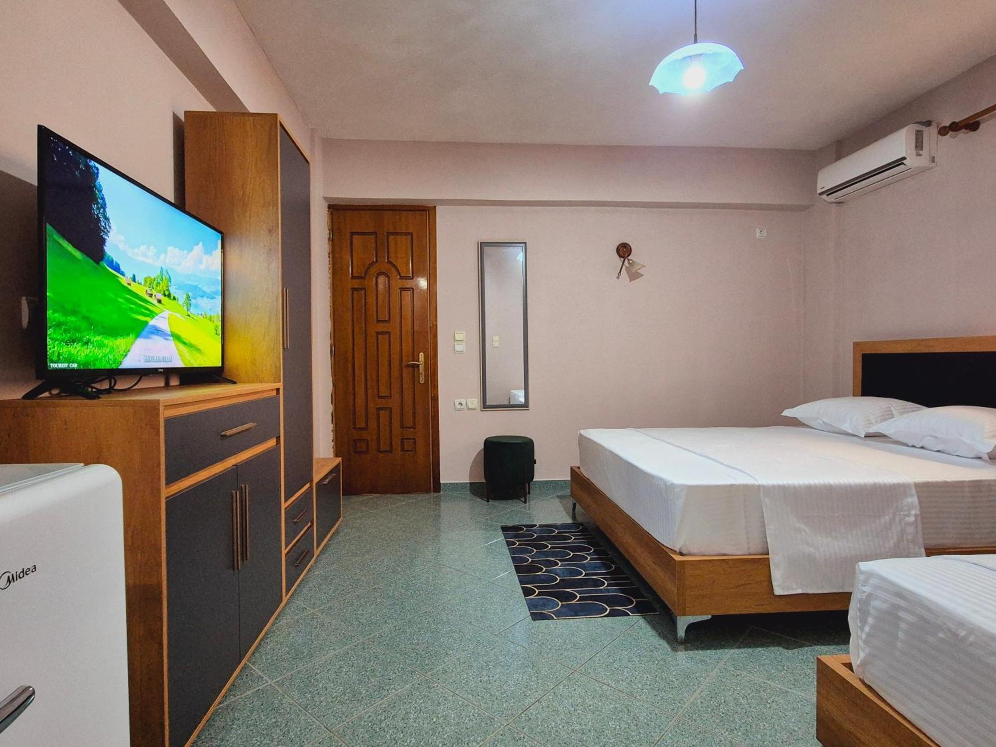 Barca Rooms Sarandë Exteriör bild