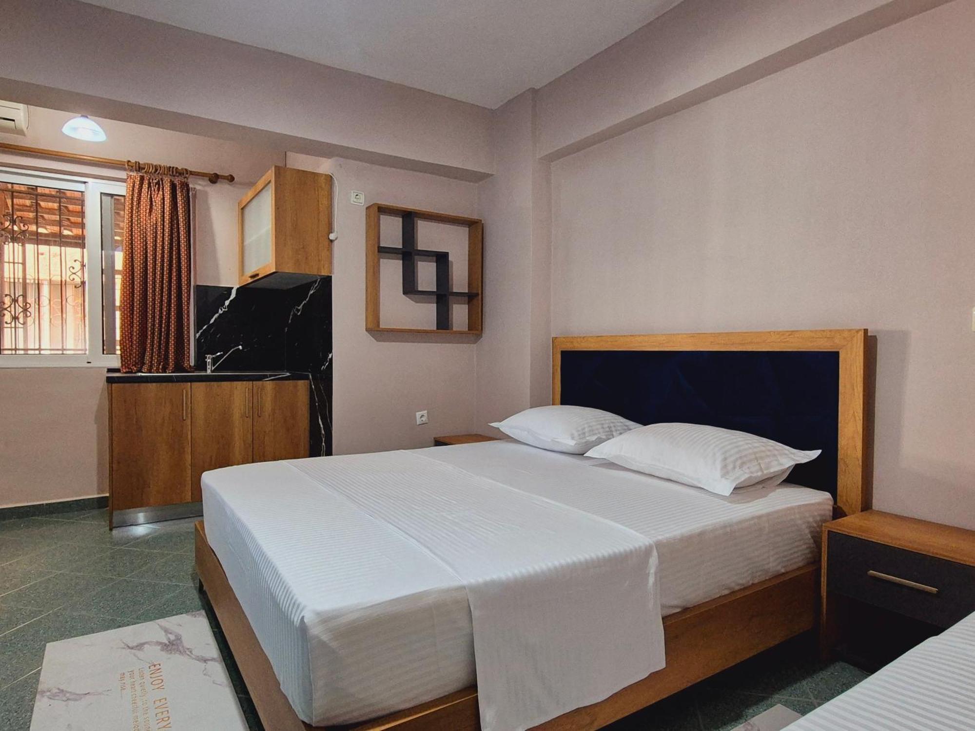 Barca Rooms Sarandë Rum bild
