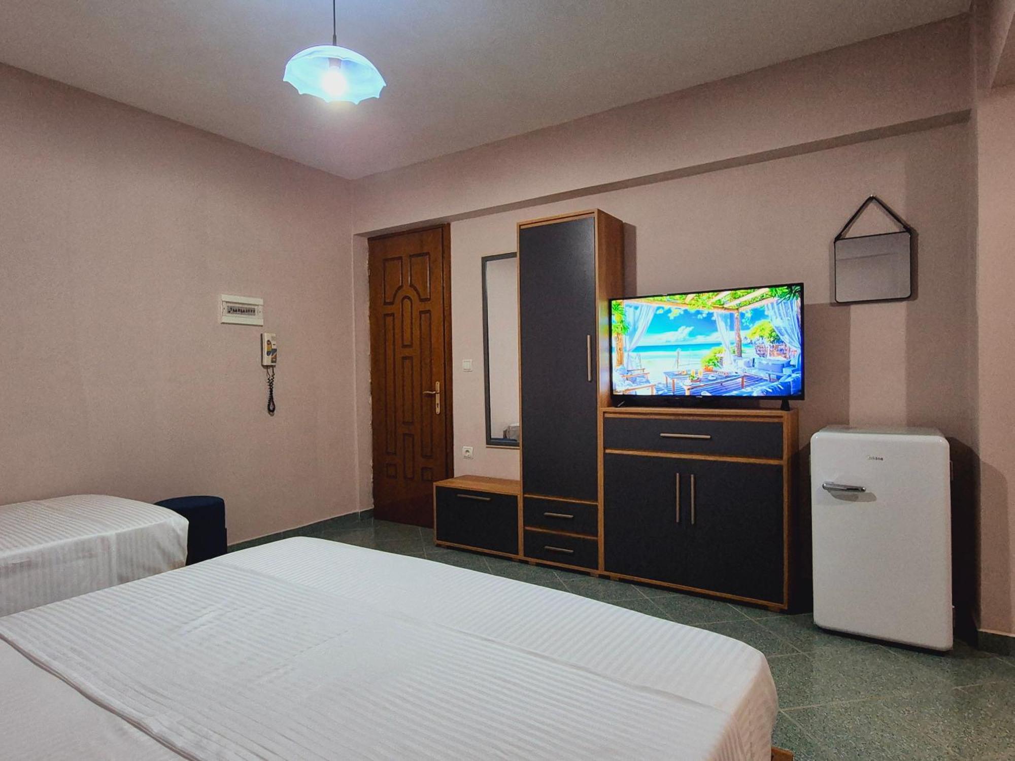 Barca Rooms Sarandë Exteriör bild