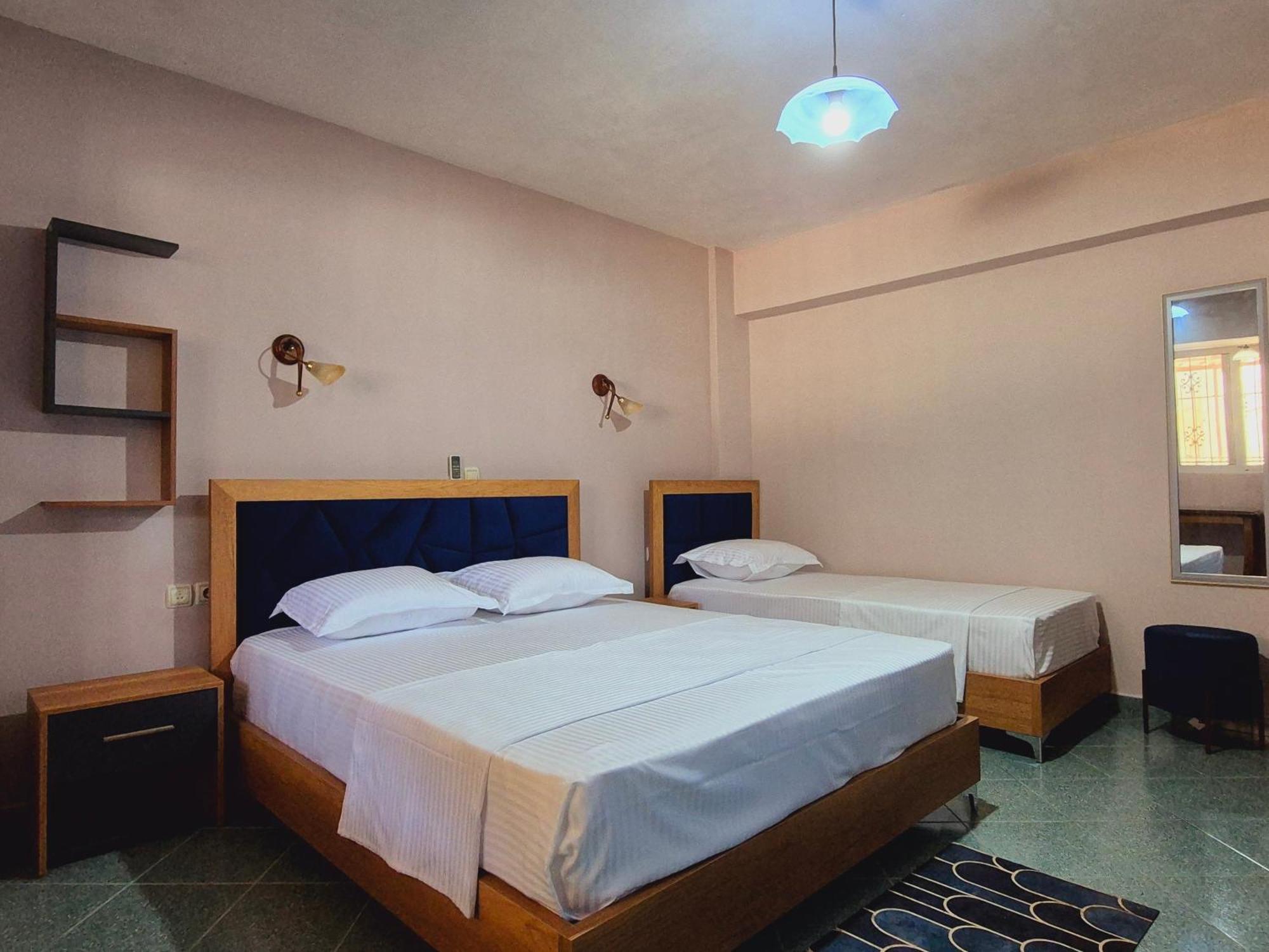 Barca Rooms Sarandë Exteriör bild