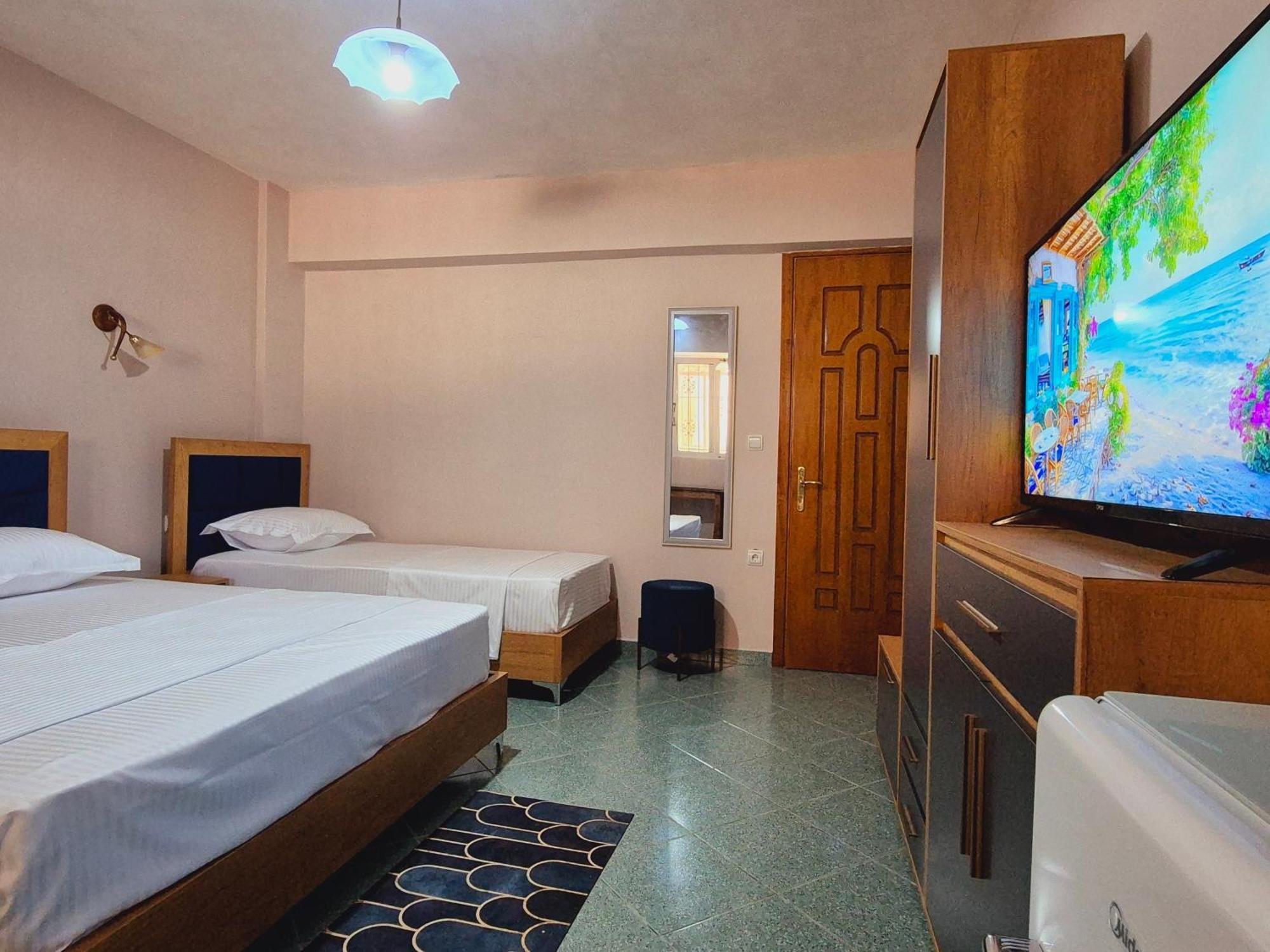 Barca Rooms Sarandë Exteriör bild