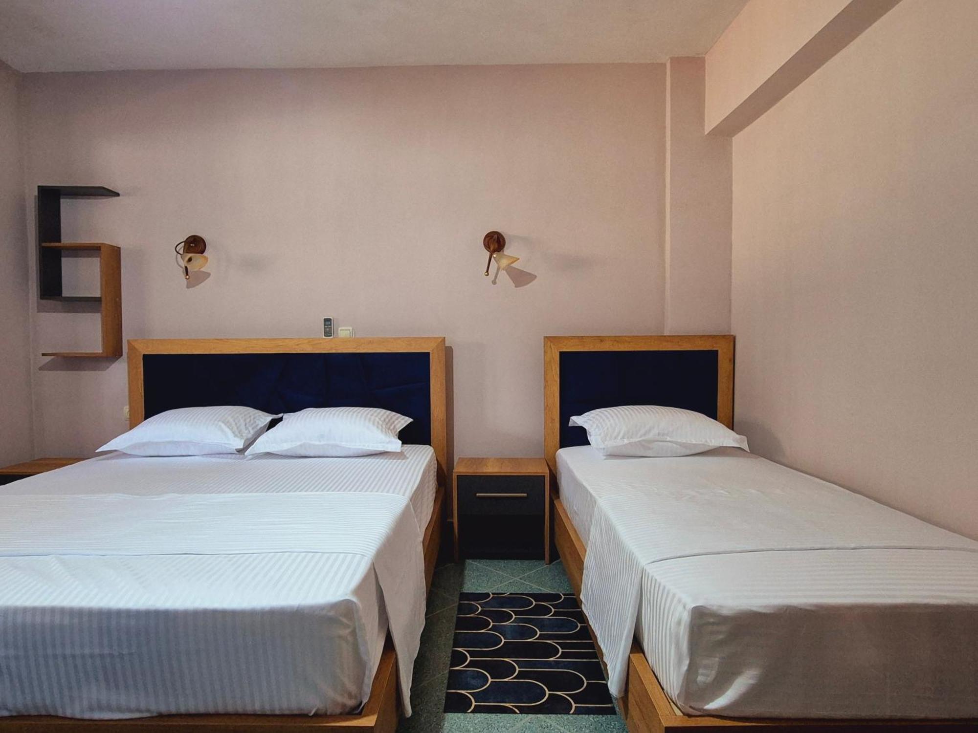 Barca Rooms Sarandë Exteriör bild